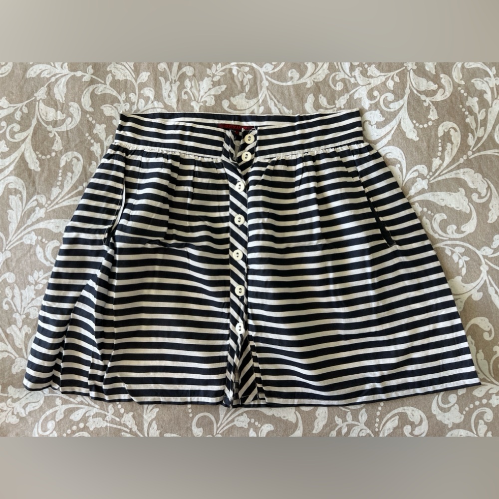 REVIEW Women’s Striped Skirt Bi-color Blue and White Rewiew Size: M